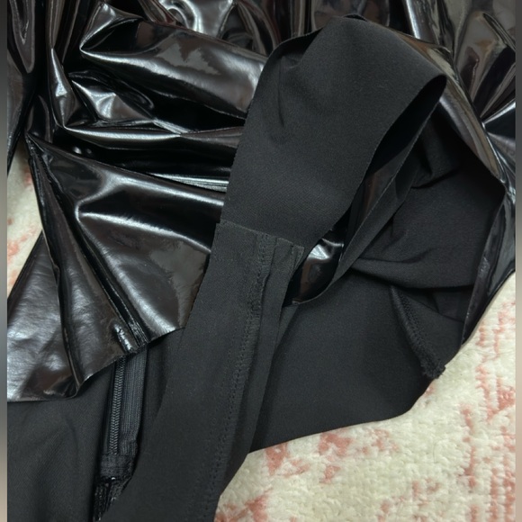 I AM GIA latex-like long sleeve bodysuit - Picture 6 of 7